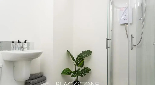 Апартаменты Quincy 1 - Modern one bedroom apartment by Bpne Properties