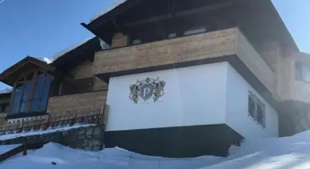 Ski In/Ski Out Ferienhaus Berghof by Schladmingurlaub, Prenota Hotel Hotel a Stiria con parcheggio, Parcheggio