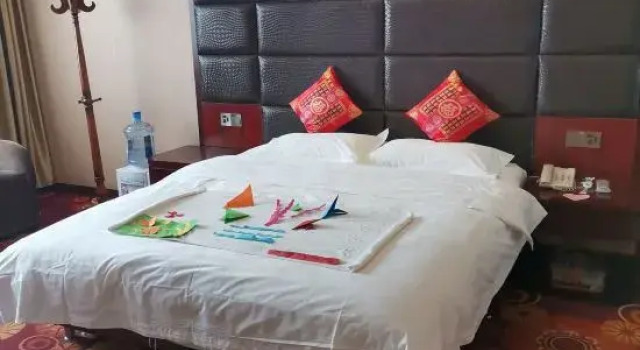 Люкс Deluxe Pucheng Jinghai Hyatt Hotel