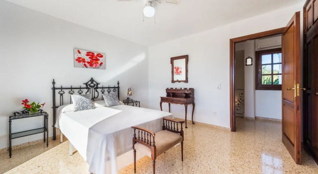 Villa Can Parron, Book Villa Hotels in Ibiza with a Pool, Swimming Pool