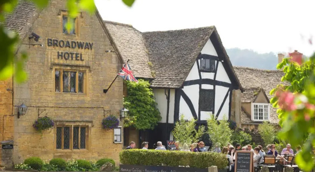 The Broadway Hotel