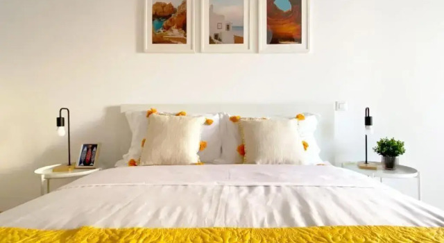 Albufeira Central Apartment, 10 mins walk to beach, Rezerwuj Apartament Hotele w Algarve z basenem, Basen