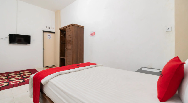 RedDoorz Syariah at Jalan Andalas Padang, Rezerwuj Hotel Padang Sumatra