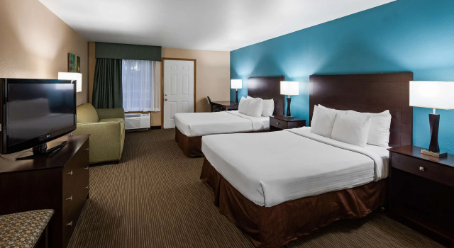Четырёхместный номер Standard Best Western Galena Inn & Suites