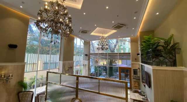 Hotel Mumbai House Mindspace Malad, Rezervovat Hotel Bombaj Mumbai Region