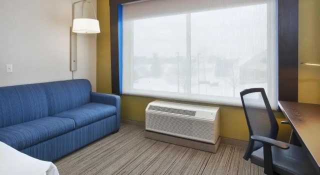 Люкс Holiday Inn Express - Auburn Hills South by IHG