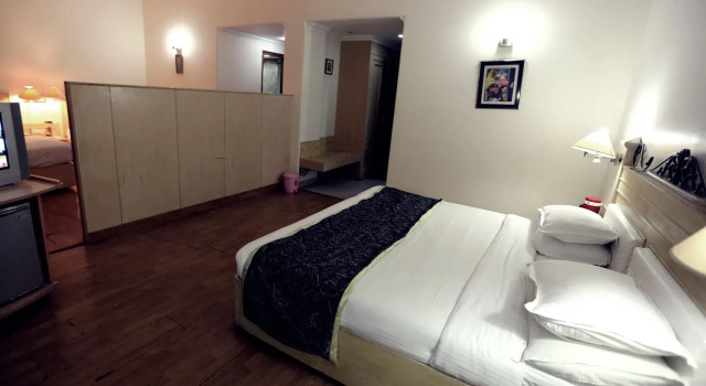 Hotel Devi Grand - Katra, Забронировать Отель Отели Катра с парковкой, Парковка