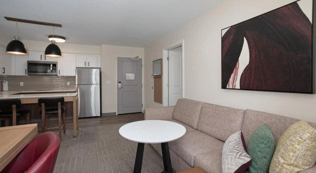Четырёхместный люкс с 2 комнатами Staybridge Suites - Carson City - Tahoe Area by IHG