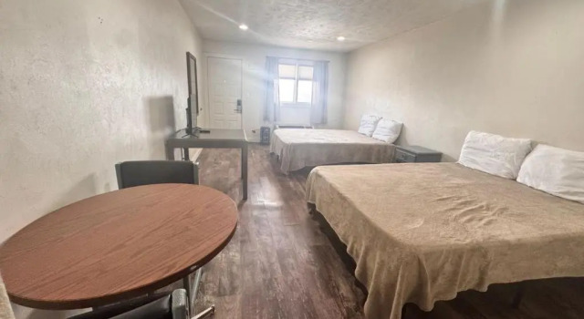 Четырёхместный номер Standard Circle S Motel Cozad I-80