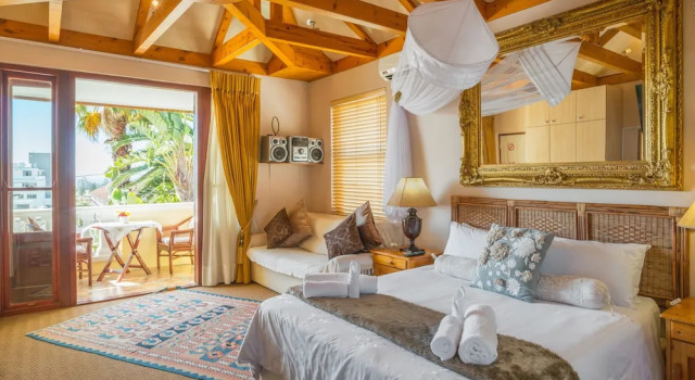 Студия с балконом Stadium Guest House