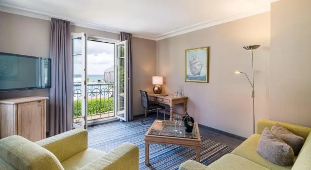 Апартаменты с видом на море Hotel Residenz Waldkrone Kühlungsborn