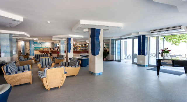 Baia Santa Barbara, Book Hotel Hoteller i Rodi Garganico med pool, Swimmingpool