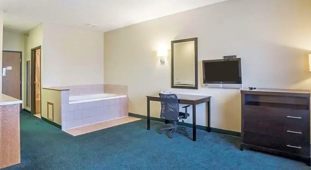 Двухместный люкс FairBridge Inn & Suites Glendive