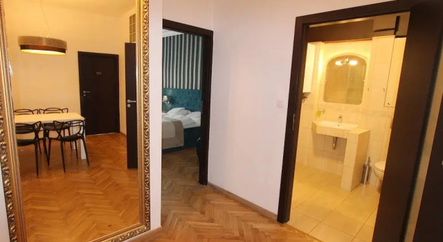 Hostel Chmielna 5, Забронировать Хостел Хостелы Варшавы, рядом с Свентокшиска, Хостел
