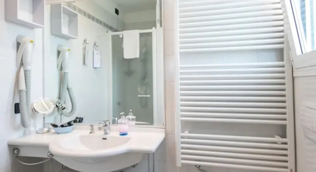 Двухместный номер Standard с балконом и с частичным видом на море Hotel Helios