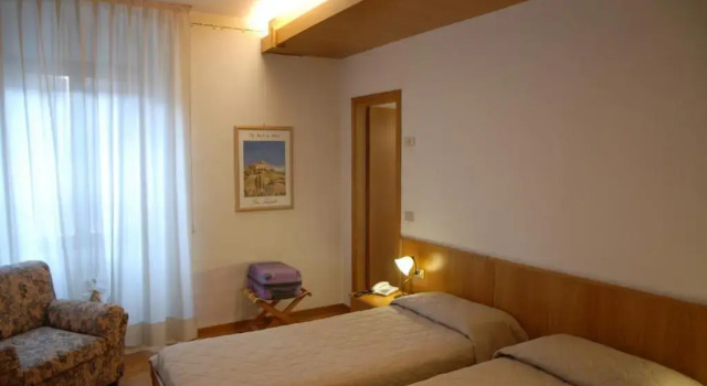 Двухместный номер Standard Hotel Wanda