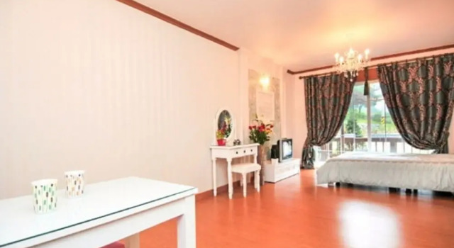 Pocheon Mama House Pension, Prenota Hotel Hotel a Gyeonggi-do con parcheggio, Parcheggio