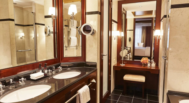Brandenburg Gate Double Junior Suite Hotel Adlon Kempinski Berlin