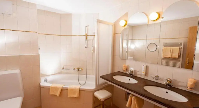 Полулюкс Hotel Simmenhof