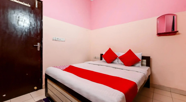 OYO 75943 Hotel Shiv Vilas, Rezervovat Hotel Bani Park 