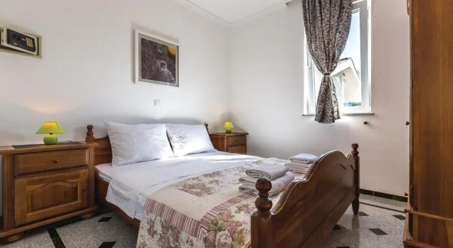Beautiful Home in Makarska With Wifi and 1 Bedrooms, Забронировать Отель Отели Велико Брдо 3 звезды, 3*
