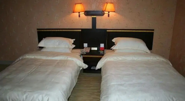 Weihai Times Business Hotel, Prenota Hotel Hotel a Shandong con parcheggio, Parcheggio