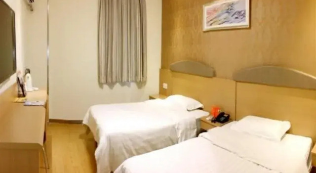 7Days Inn Hefei Pedestrian, Prenota Hotel Hotel a Anhui con parcheggio, Parcheggio