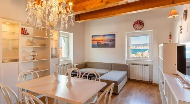 Le Finestre Apartments, Varaa Huoneisto Muggia Friuli Venezia Giulia