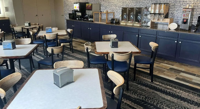 Двухместный номер Standard AmericInn by Wyndham Viroqua