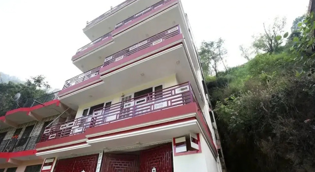 OYO 17174 Home Modern 2BHK Kumarhatti, Забронировать Отель Отели штата Химачал-Прадеш 3 звезды, 3*
