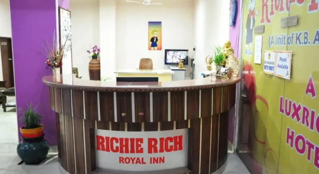 Richie Rich Royal Inn, Забронировать Отель Отели штата Махараштры 3 звезды, 3*