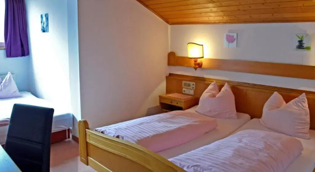 Трёхместный номер Standard Hotel Hafnerwirt