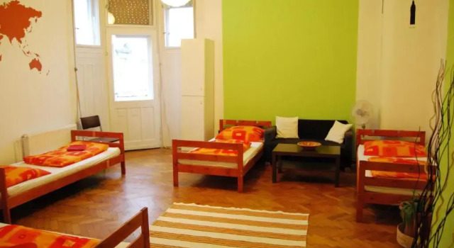 Четырёхместный номер Standard Boomerang Hostel