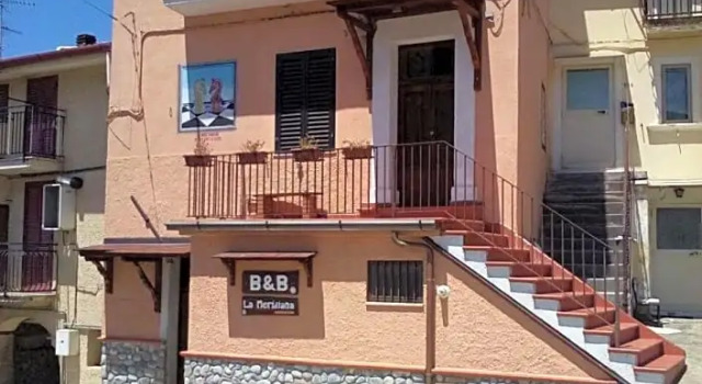 La Meridiana Bed & Bike, Varaa Hotelli  
