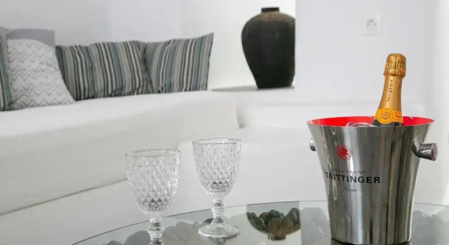 Vogue Suites