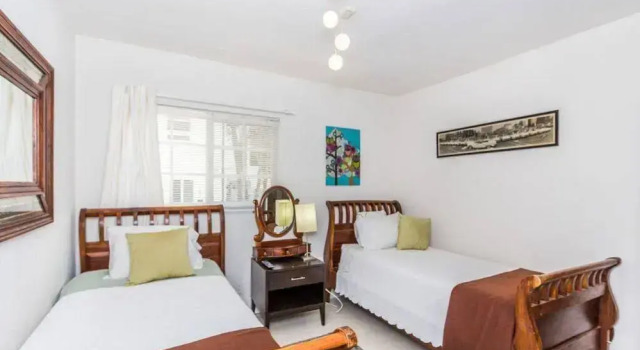 Villa A Diamond in South Beach, Забронировать Вилла Коттеджи Майами-Бич, рядом с Miami Beach Latin Chamber of Commerce, Коттедж