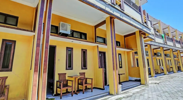 OYO 92387 Ratu Homestay Syariah