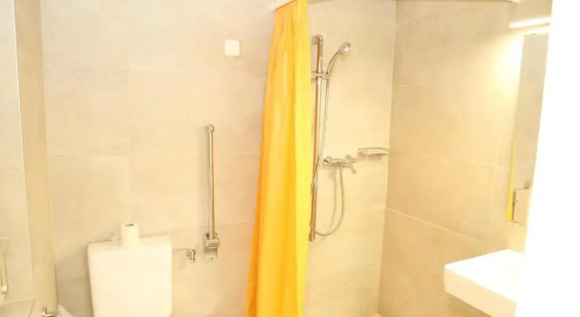 Трёхместный номер Standard Hotel ORA Lakeview bei Interlaken