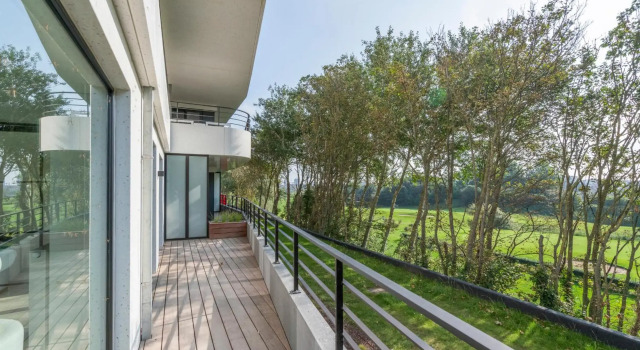 The Waves-Luxurious 3bedroom app w big terrace & garage, Забронировать Отель Остенде Бельгийское побережье, рядом с Wellington Track