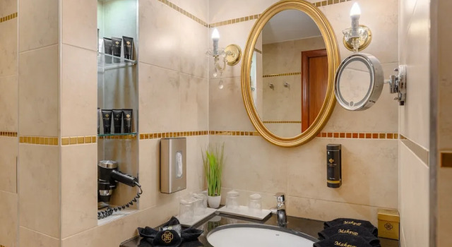 Номер Superior с балконом Hotel Divinus
