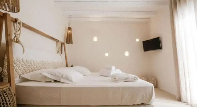 Luxury Key Mykonos 8 Bed Villa Anisia Kanalia, Забронировать Вилла Отели Миконоса 3 звезды, рядом с Meletopoulou Public Garden, 3*