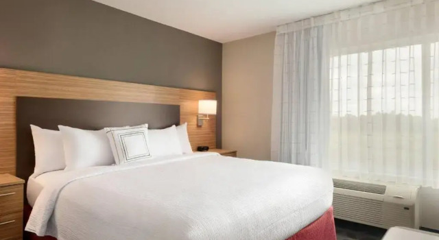 Двухместная студия TownePlace Suites by Marriott Milwaukee Grafton