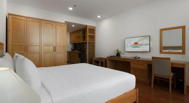 Номер Deluxe Sunflower Hotel & International Village