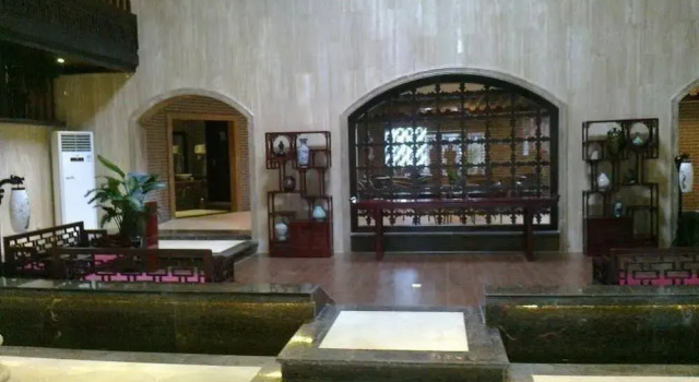 Lingxiu Impression Hotel (Emei Baoguoguo Temple), Prenota Hotel Hotel a Sichuan con parcheggio, Parcheggio