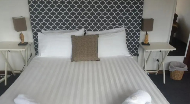 Номер Economy Fish Creek Hotel