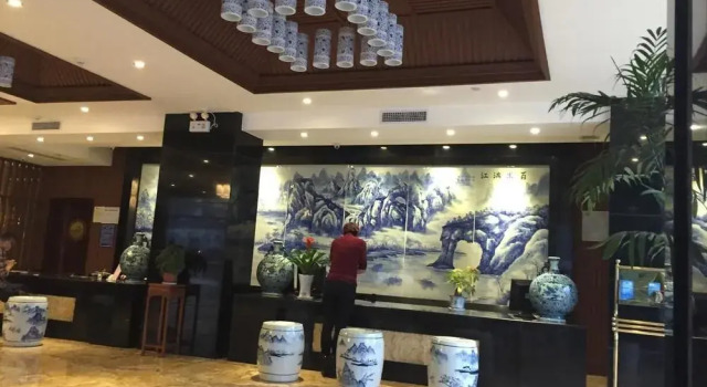 Yangshuo Xiangshan international hotel, Забронировать Отель Отели Яншо 3 звезды, рядом с Парк Яншо, 3*