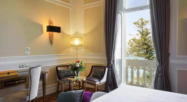 Двухместный номер Deluxe с видом на море Grand Hotel Des Etrangers- The Leading Hotels of the World