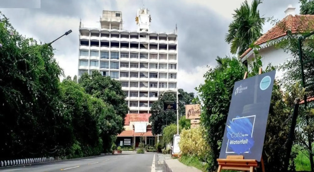 Woodlands Hotel