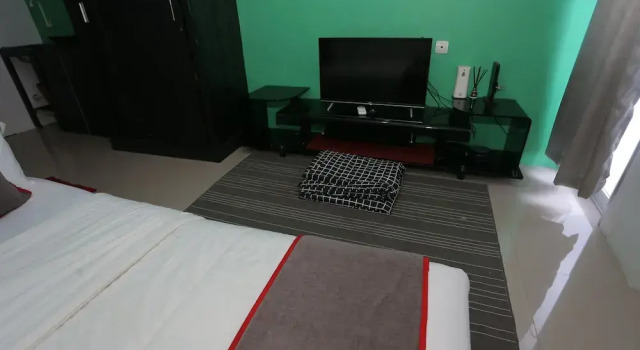 Collection O 93700 Aurora Rooms @ Urbantown Serpong, Prenota Hotel Hotel a Serpong con piscina, Piscina