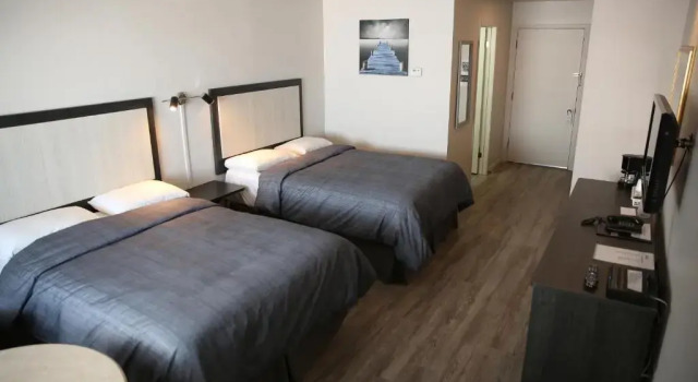 Четырёхместный номер Standard с видом на озеро Motel Castille
